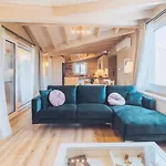 Melena Premium Suites